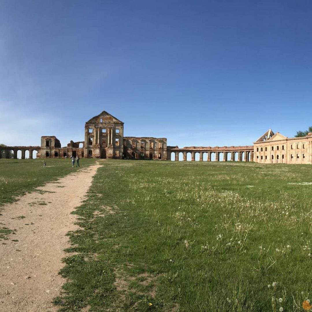 Дворец Сапег в Ружанах.